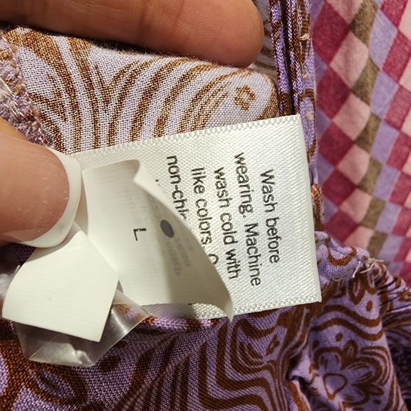 SO Juniors  Floral Checkered Pink and Brown Straps Short Casual Top Size L - Picture 10 of 12